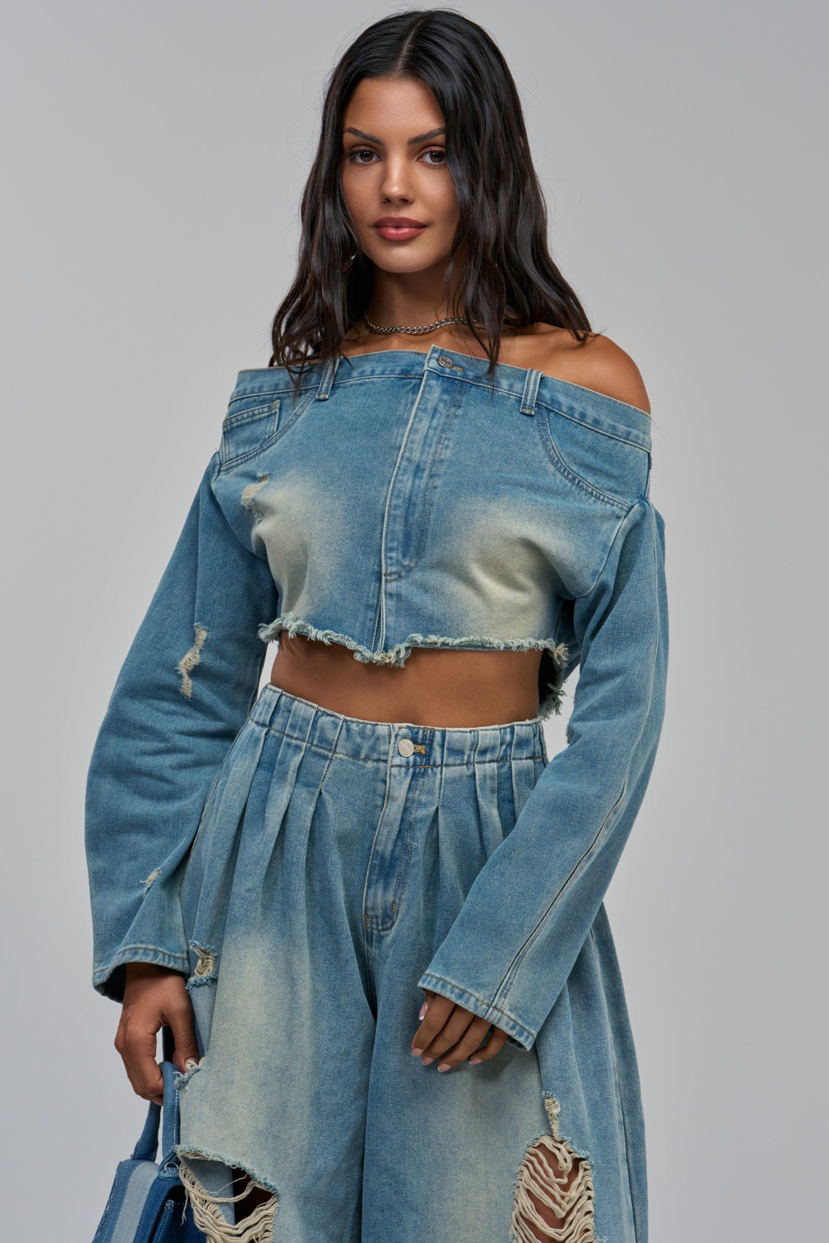 DENIM BLOUSE IN MEDIUM BLUE DENIM - Image 2