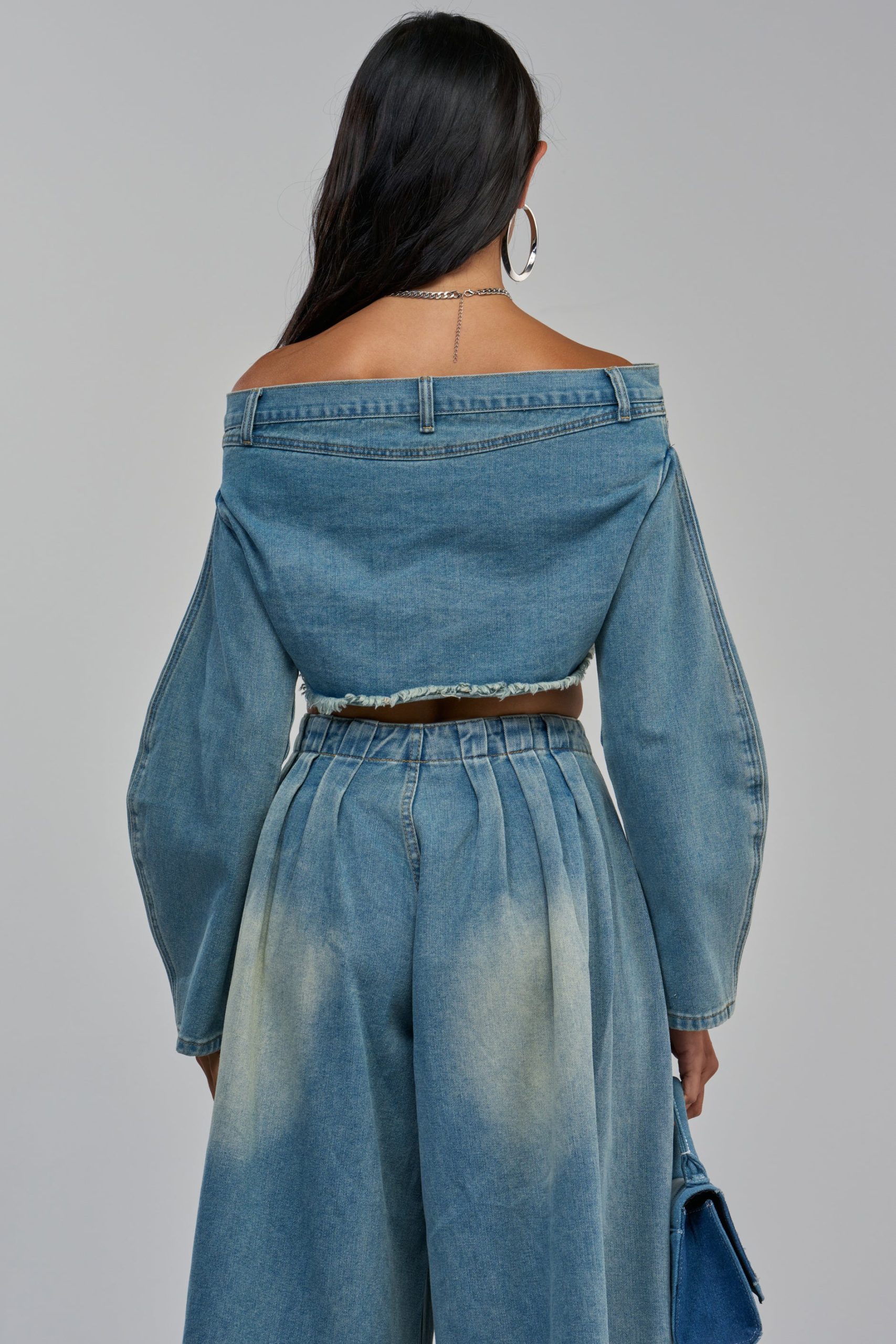 DENIM BLOUSE IN MEDIUM BLUE DENIM - Image 6