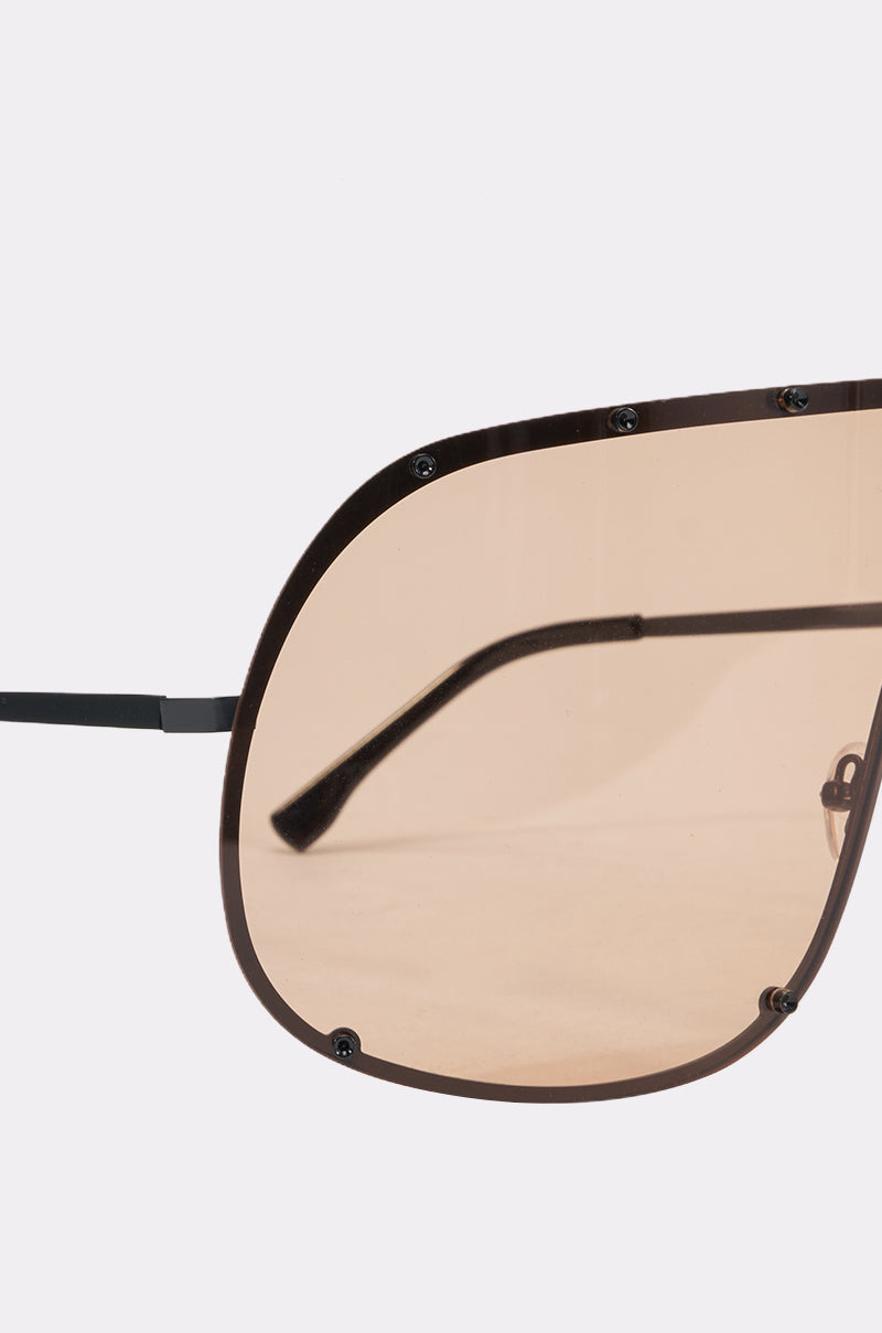 TOO FAMOUS SUNGLASSES - Image 4