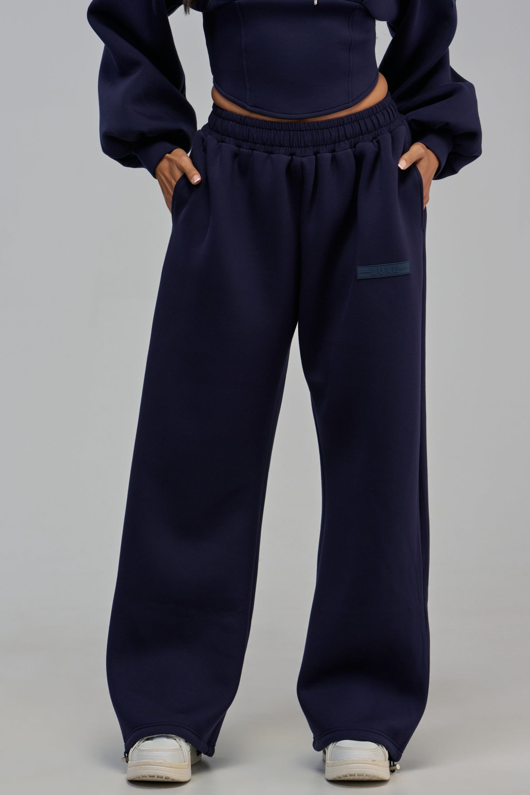 LUXE MIDNIGHT SCULPT JOGGER - Image 2