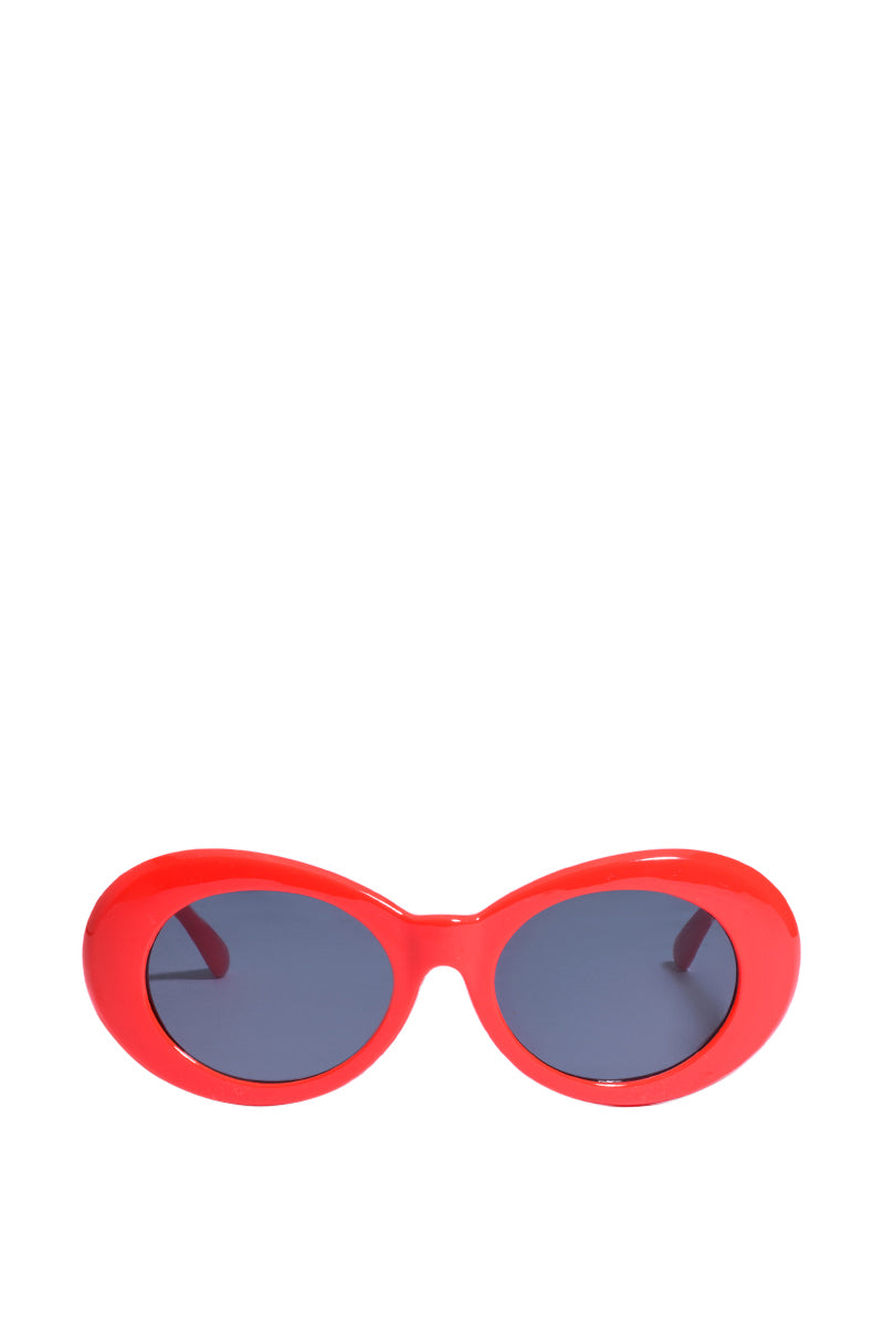 PETALS AND PEACOCKS NEVERMIND SUNGLASSES IN RED - Image 3