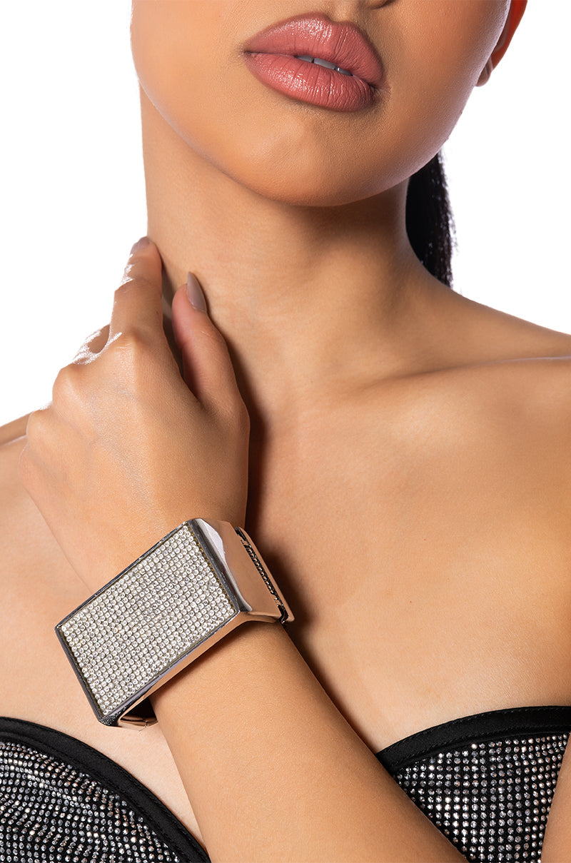 ULTRA RHINESTONE CUFF